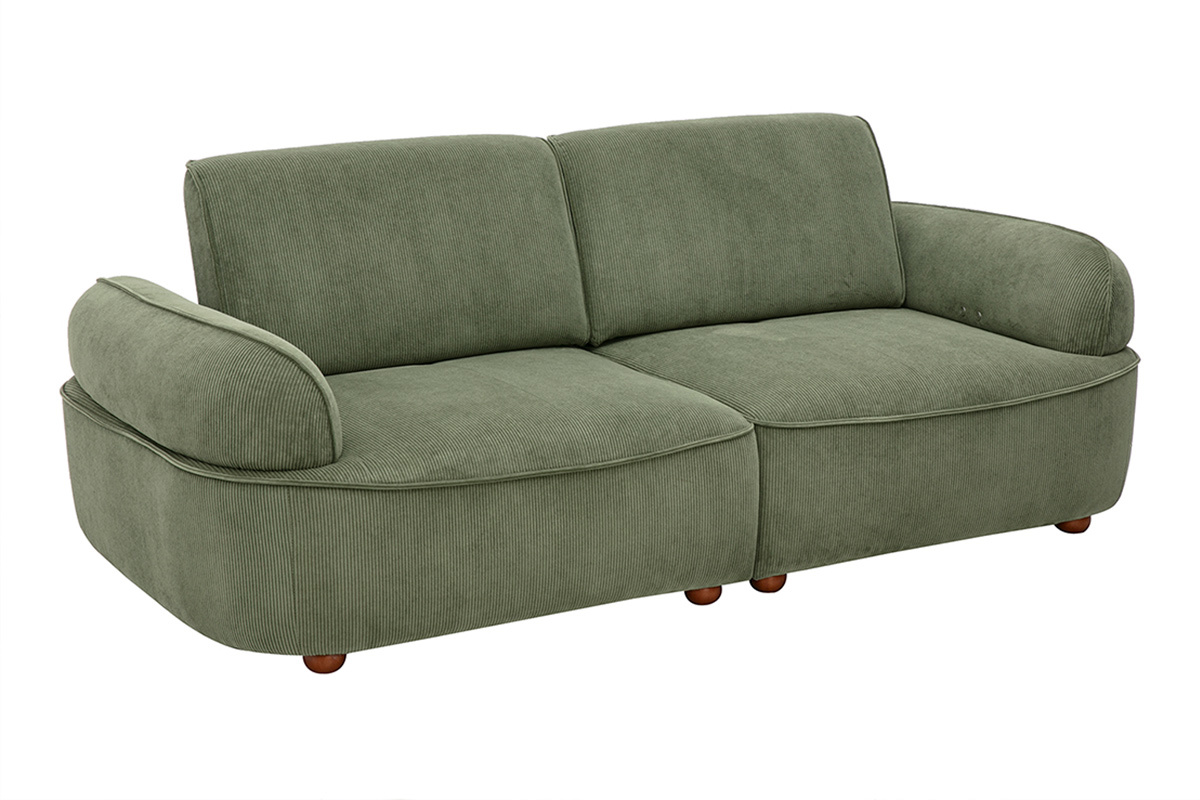 Canap� 3 places �lectrique en tissu velours c�tel� vert kaki, vue de 3/4, avec accoudoirs arrondis et pieds en bois fonc�.