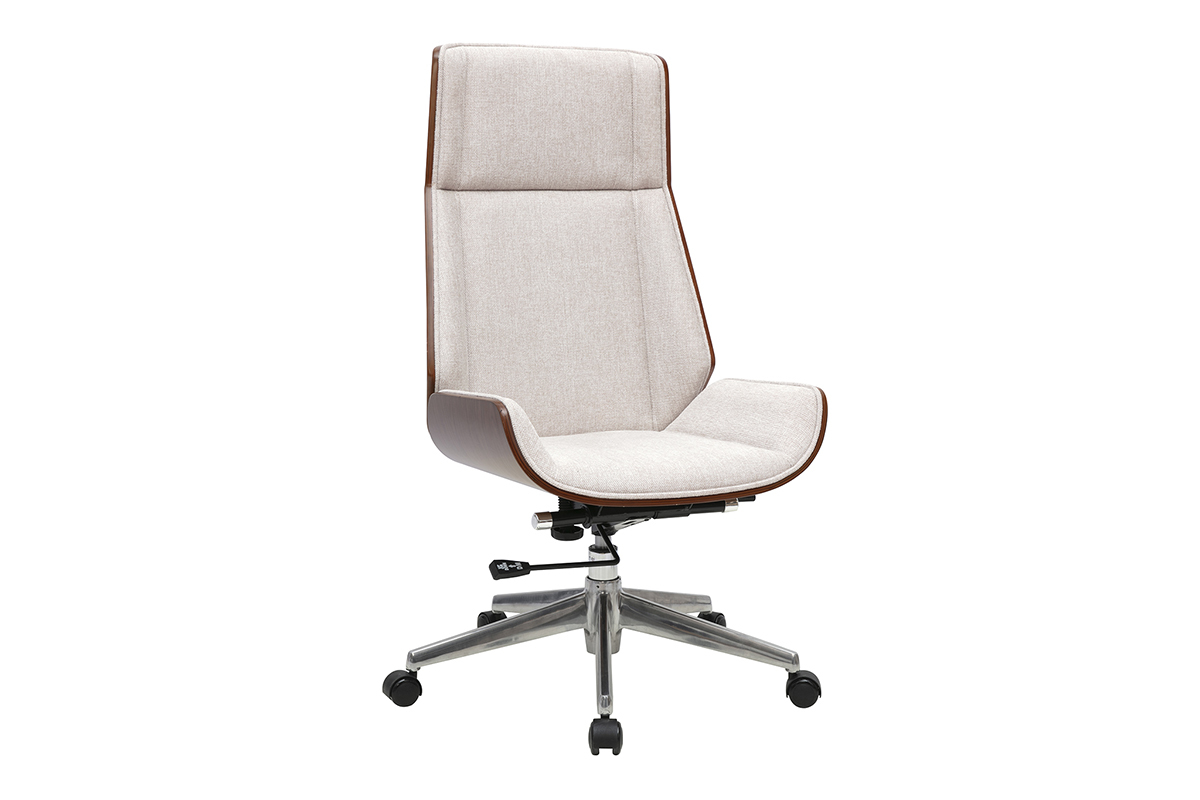 Fauteuil de bureau design en tissu beige et bois fonc�, vue de 3/4.