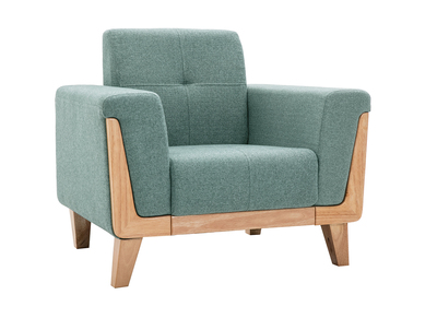 Fauteuil scandinave en tissu vert de gris et bois clair FJORD