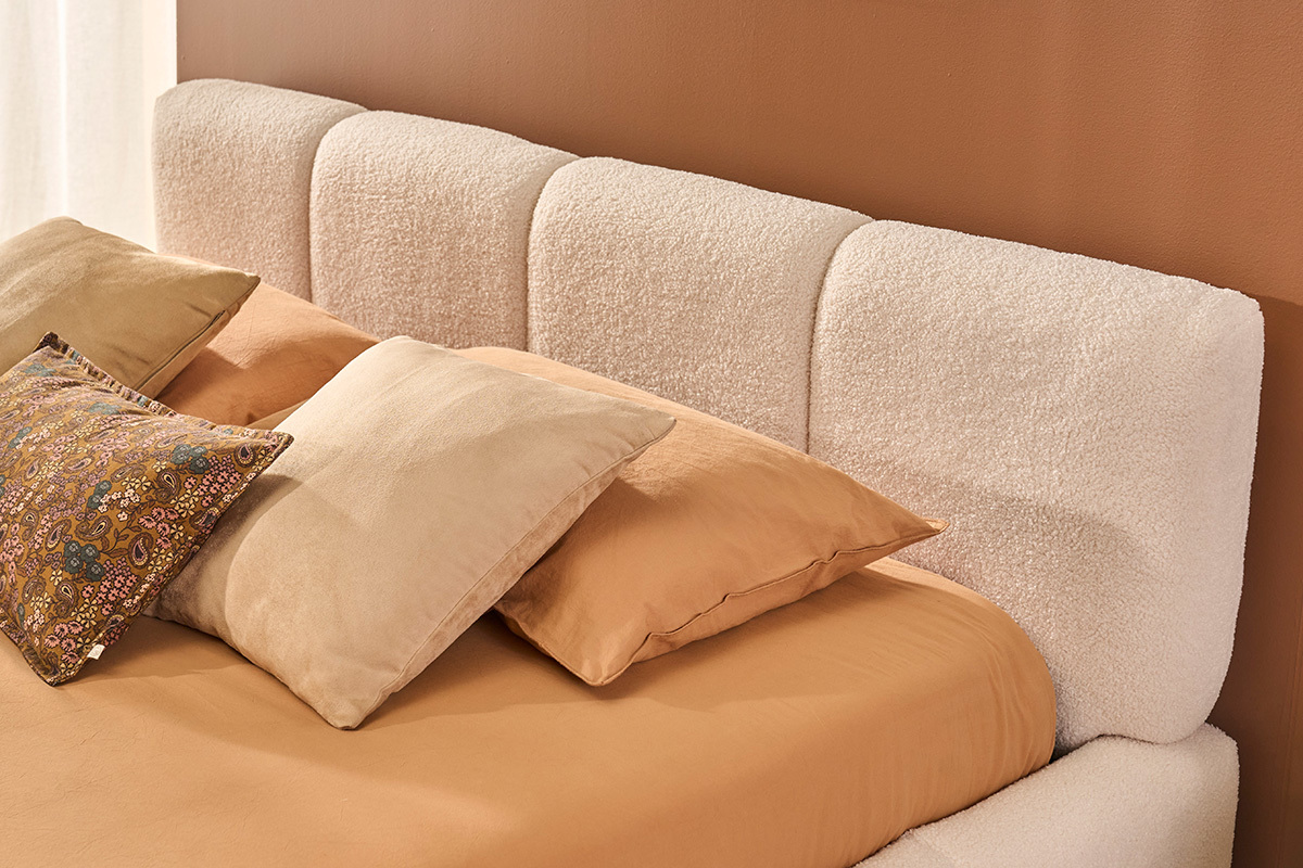 Lit coffre 2 places 160x200 cm en tissu laine boucl�e MOTTO