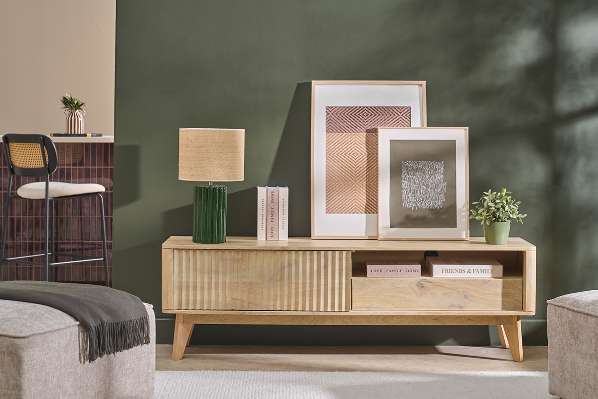 Meuble TV en bois clair manguier massif avec porte coulissante L160 cm ALDA