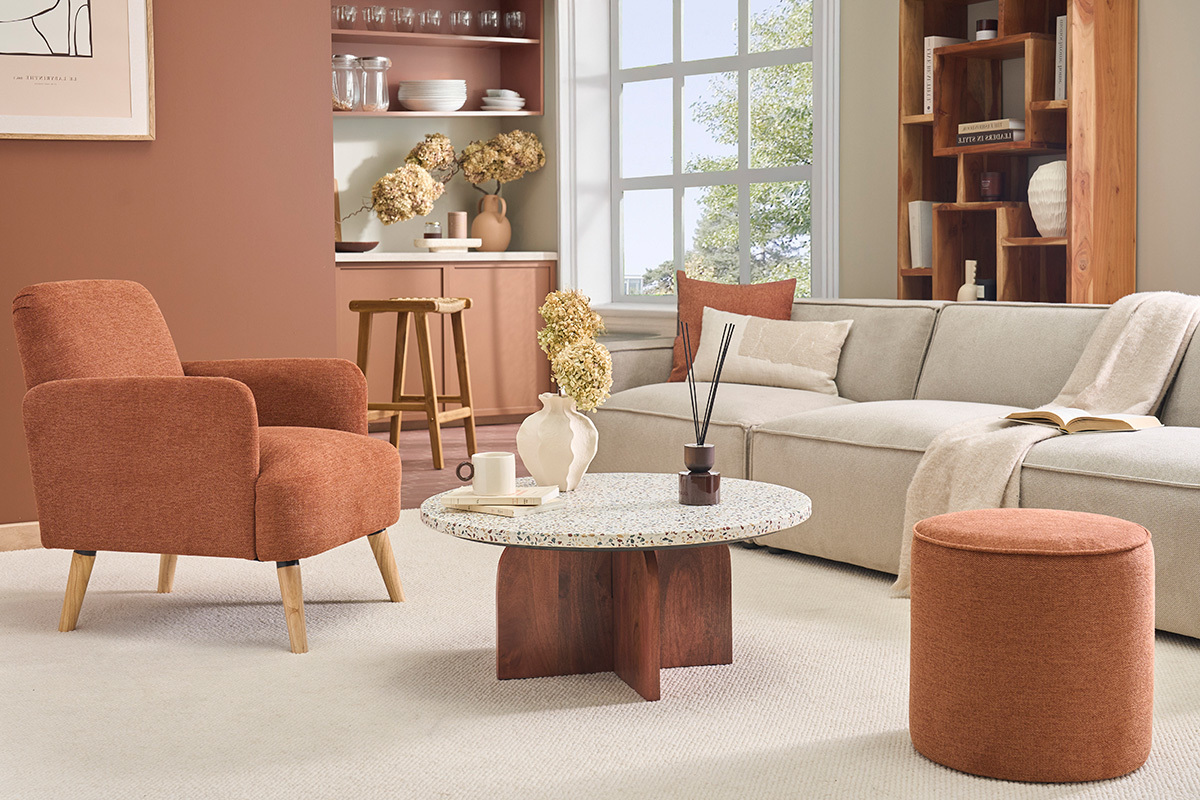 Pouf rond en tissu effet velours textur� terre br�l�e D40 cm PAUL