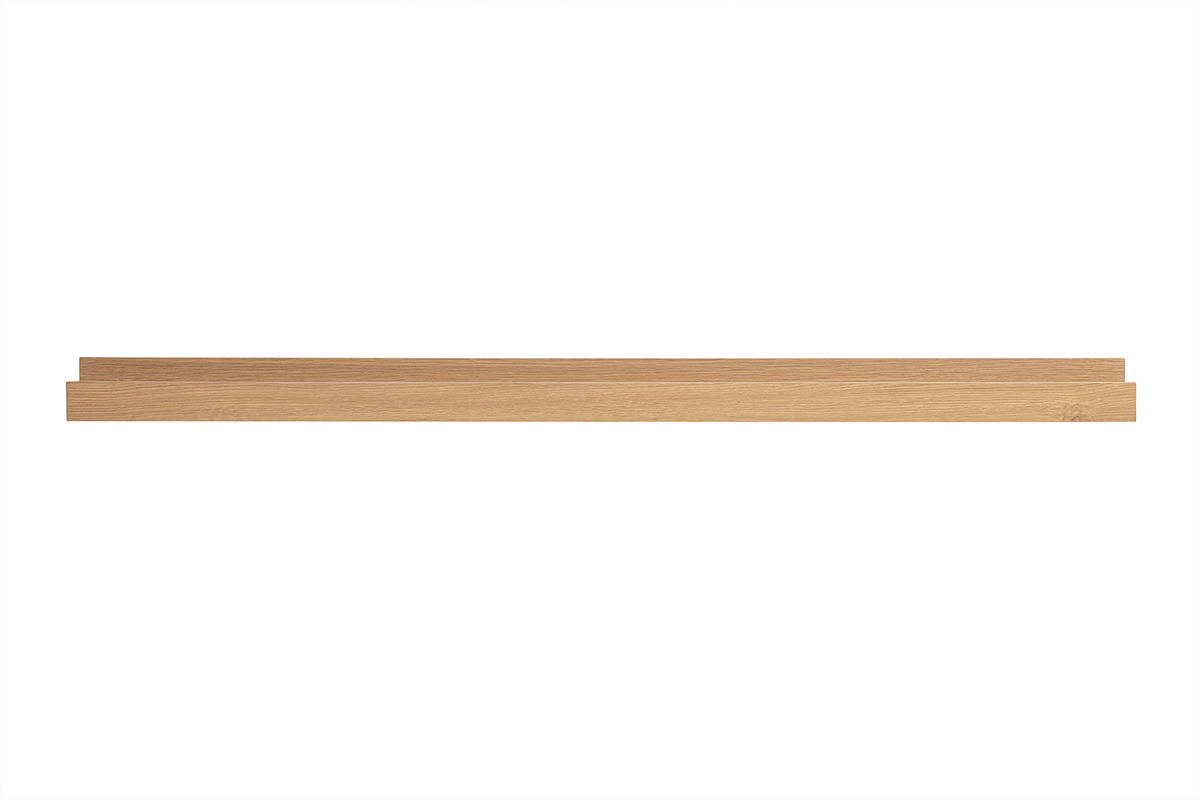 �tag�re murale en bois clair ch�ne LINEA vue de face.