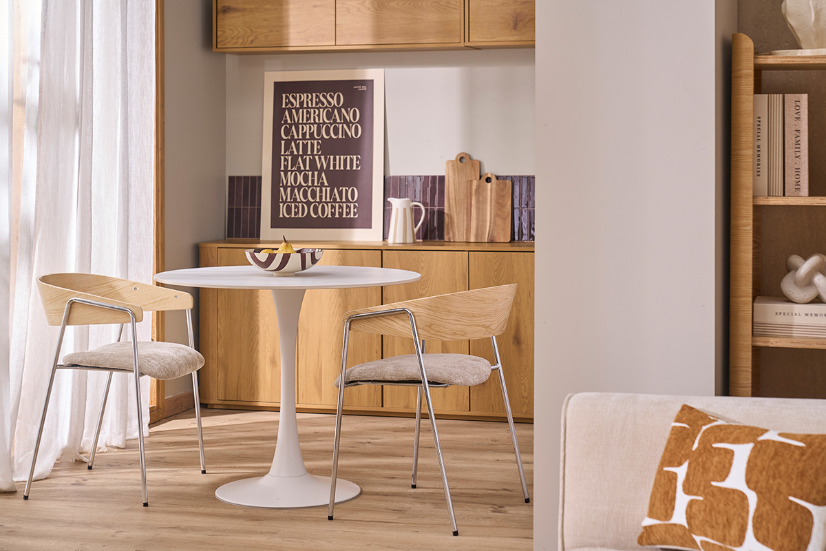 Table � manger design ronde en c�ramique blanche et m�tal D90 cm MALOU