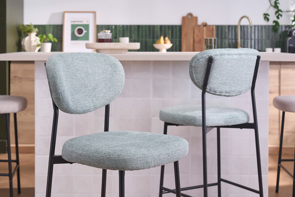 Tabourets de bar fixes en tissu effet velours textur� vert c�ladon H65 cm (lot de 2) BREKA