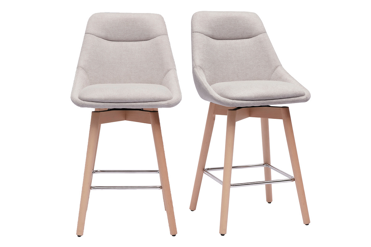 Tabourets de bar scandinaves pivotants en tissu beige et bois clair, vue de face.